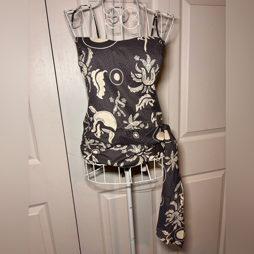 French Connection Grey and Cream Floral Top